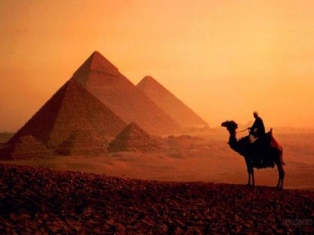 піраміда, Єгипет, Сара Паркар, супутникові знімки